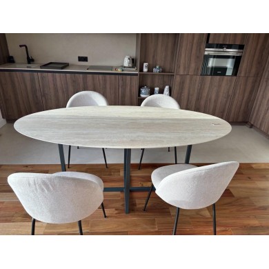 AVA-Tisch mit ovaler Keramikplatte in verschiedenen Größen und Ausführungen