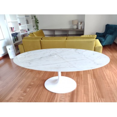 TULIP TABLE OVAL MARBLE-EFFECT CERAMIC TOP + 4 SEVENTY FABRIC CHAIRS